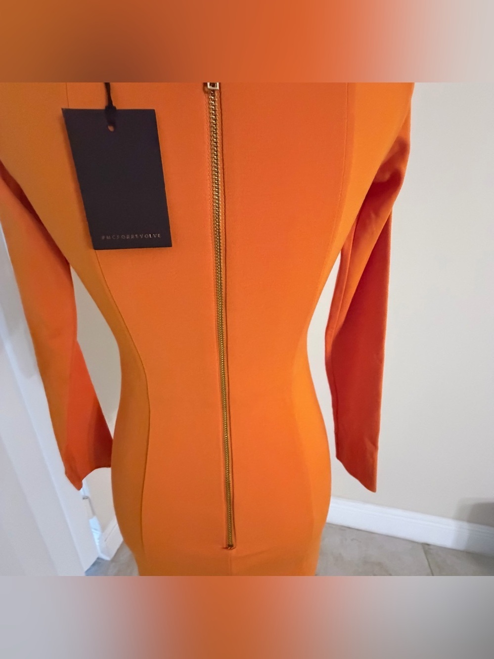 Michael Costello Orange Off-Shoulder Long Sleeve Bodycon Dress - Picture 7 of 11